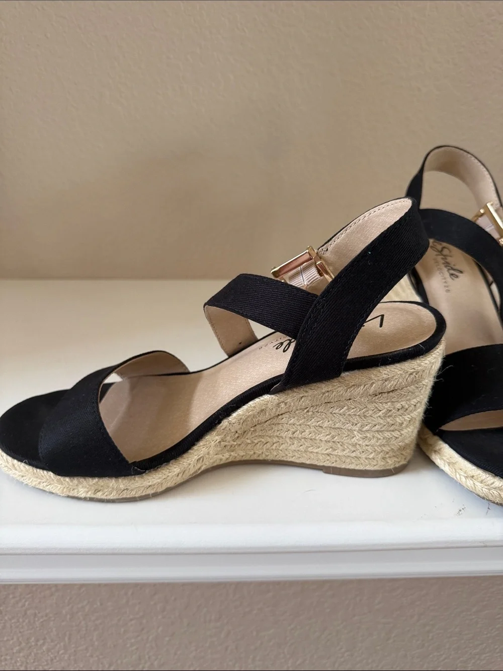 Life Stride sleek black